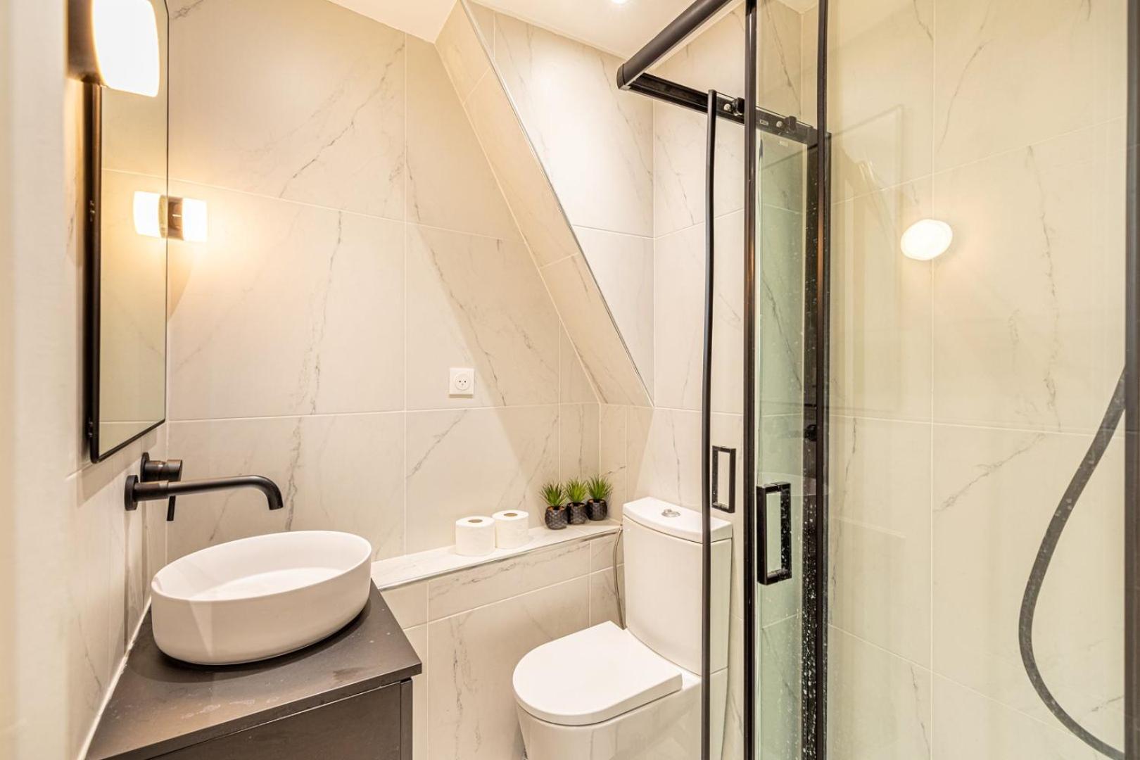 Guestready - Elysee Palace Marble Haven ปารีส ภายนอก รูปภาพ